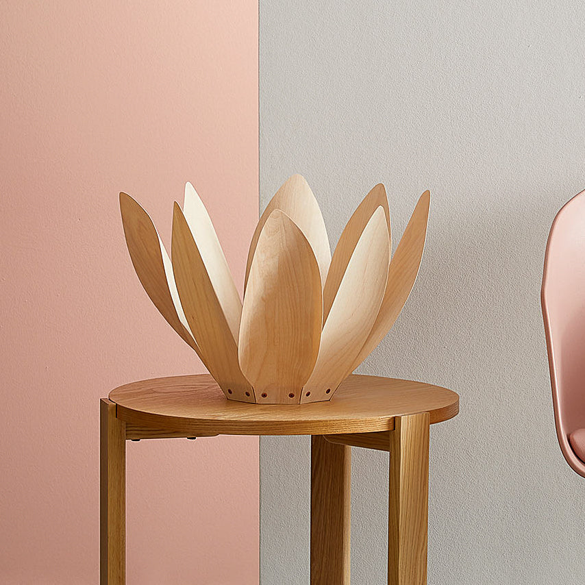 Flora 4 / Table Lamp / Maple
