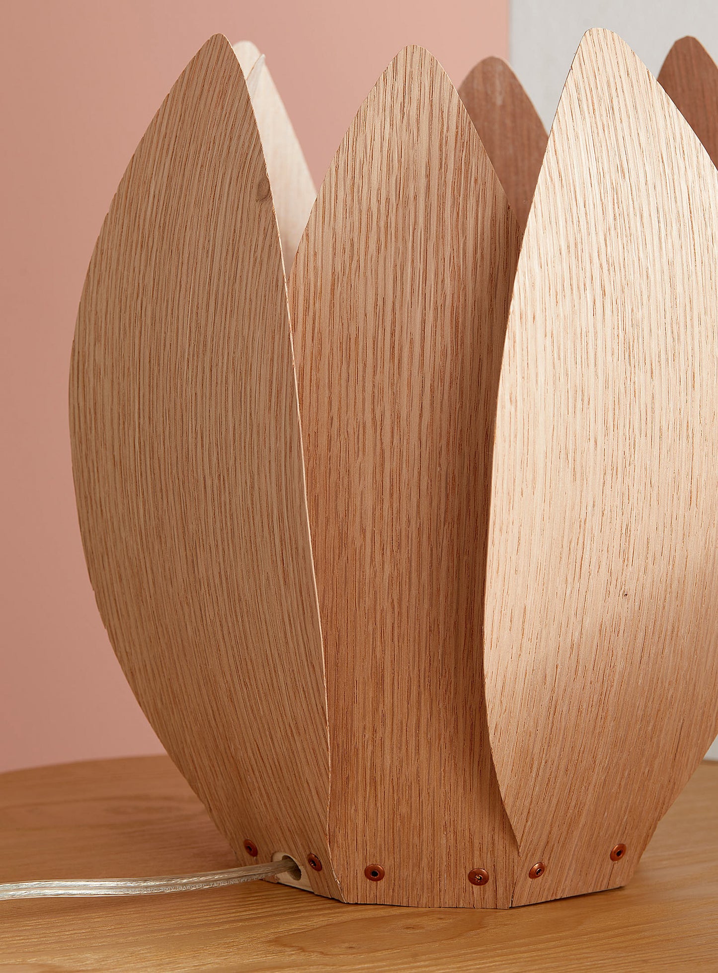 Flora 3 / Table Lamp / Oak