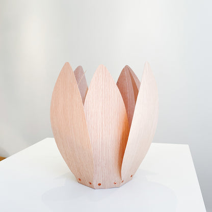 Flora 3 / Lampe de table / Chêne